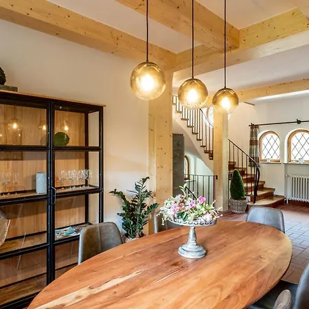 Landhaus Karbach Komplett Oder Einzelne Wohneinheiten Villa Inkl Sauna Bzw Waldhaeuschen Hirten Exterior foto