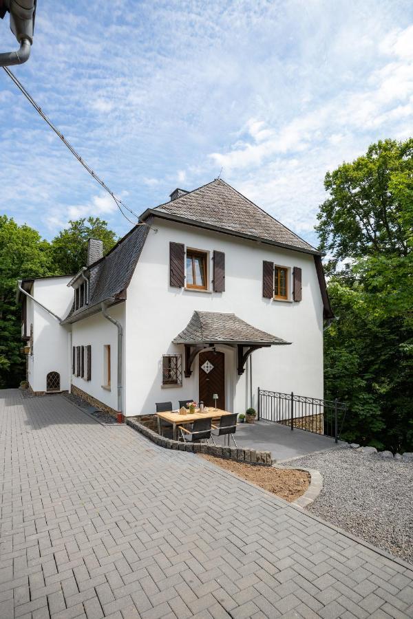 Karbach Komplett Oder Einzelne Wohneinheiten Inkl Sauna Bzw Waldhaeuschen Сasa de vacaciones *